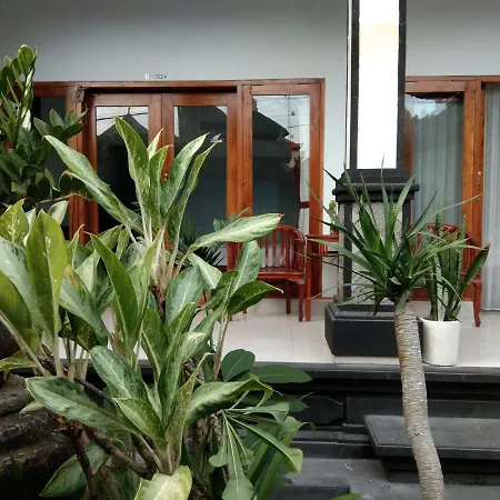The Wina Echo Beach Guest House-3